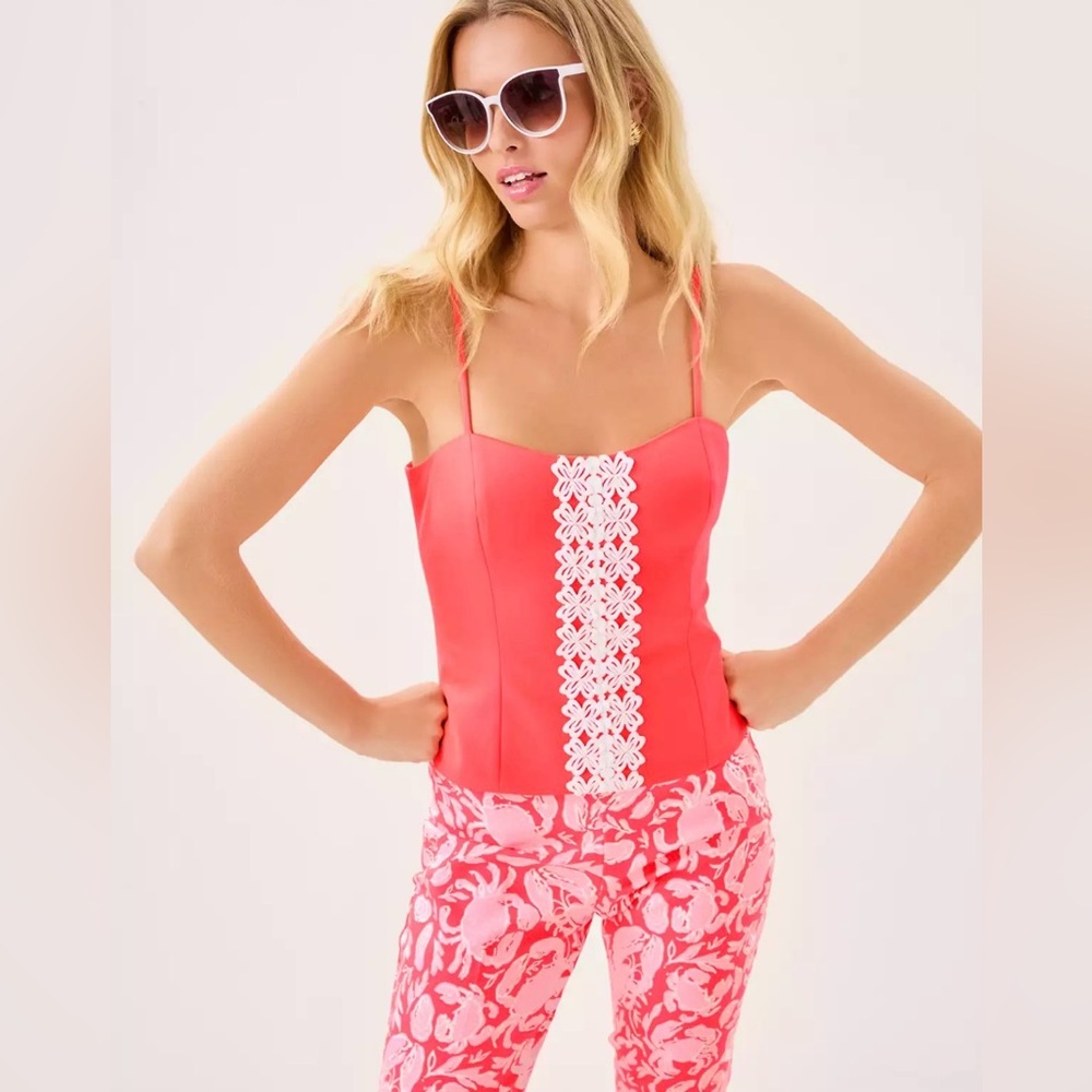 Lilly Pulitzer Shelli Stretch Top Cane Coral NWT
Size 14 - Picture 2 of 6